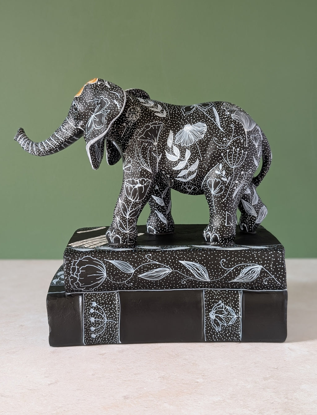Tieghan The Elephant